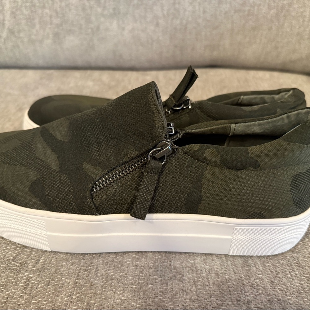 Steve Madden Camouflage Slip-On Sneakers